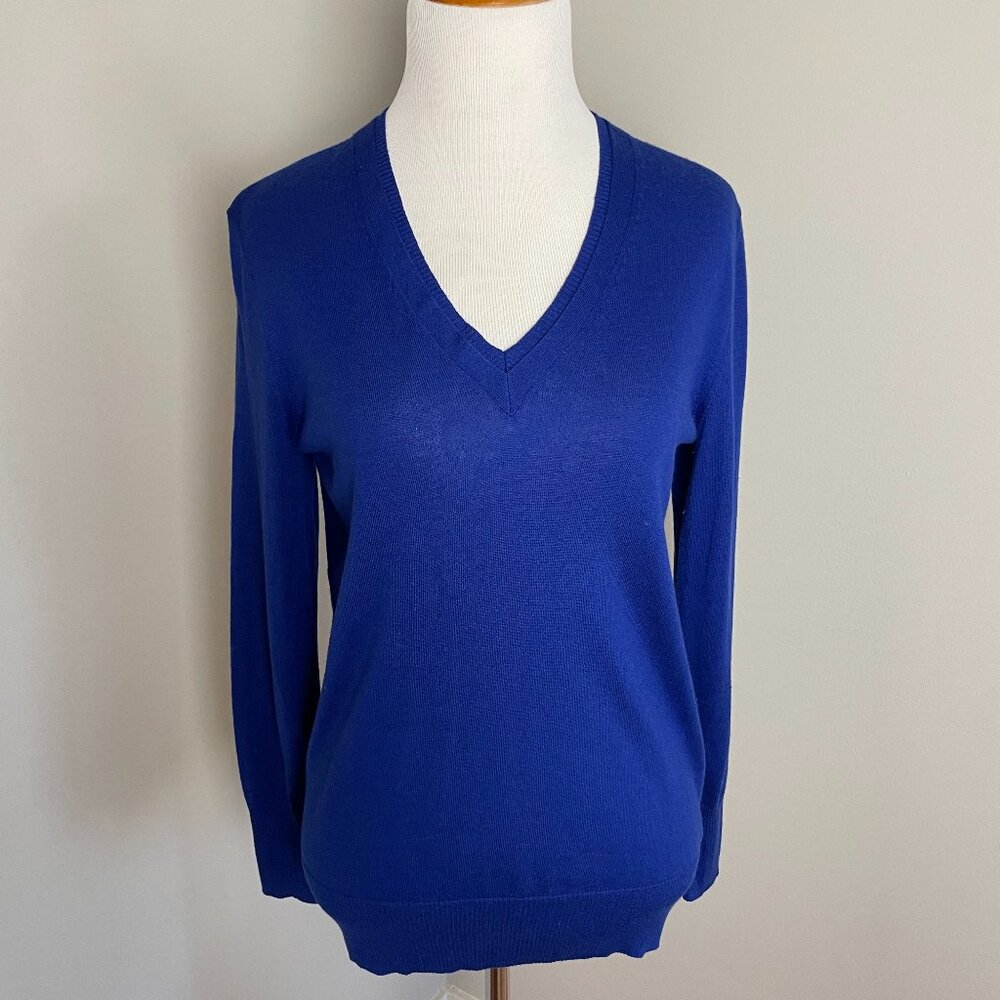 Banana Republic Women’s Royal Blue Silk-Cotton Blend V-Neck Sweater - XS Petite